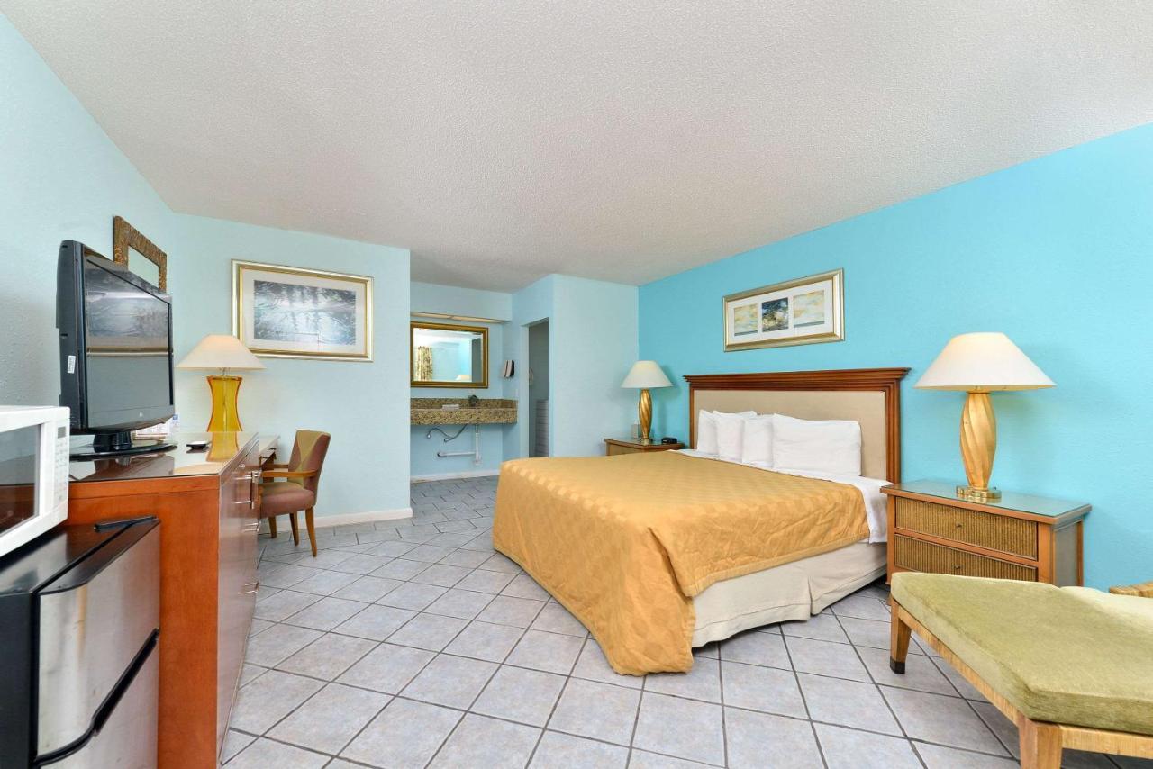 Travelodge By Wyndham Venice Venice Gardens Exterior photo